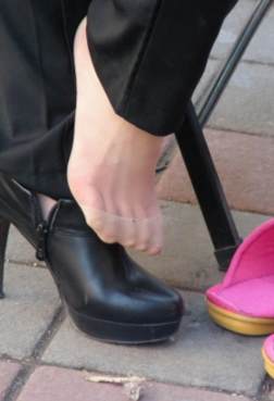 鞋子坏了，修修可以吗？[<font color=red>25P</font>]