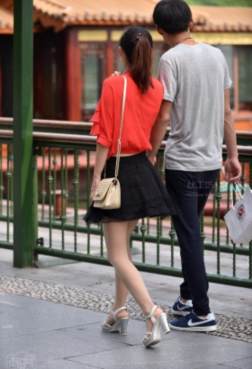 展示出美女身上的魅力[<font color=red>9P</font>]