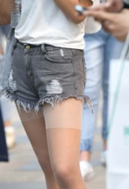 这种袜根的紧肤感是不是也很美？[<font color=red>23P</font>]