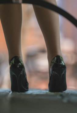 轻松打造迷人姿态[<font color=red>51P</font>]