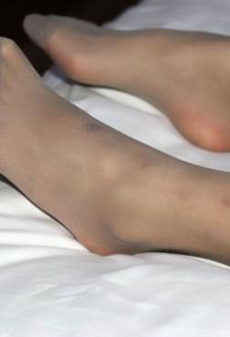 爱着的美足，依然没有变[<font color=red>8P</font>]