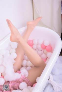 古斯先生 -粉嫩粉嫩的超薄丝丫小姐姐[<font color=red>69P</font>]