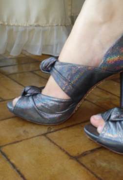 哪款高跟玉足你更喜欢？[<font color=red>22P</font>]