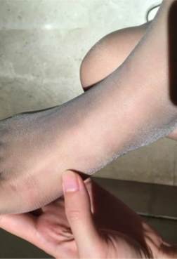 轻轻的靠近你，只给你观赏？[<font color=red>18P</font>]