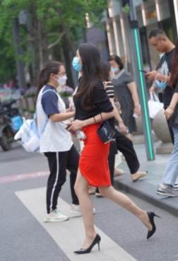 夏日出街穿搭高跟鞋[<font color=red>7P</font>]
