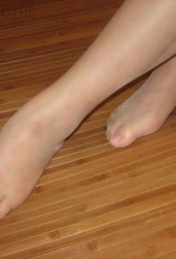 超薄丝透，仅有一双美足足矣[<font color=red>7P</font>]