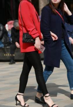 简约穿搭漂亮又减龄