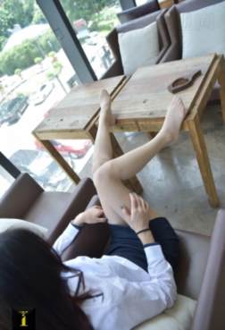 IESS -有气质的主管爱穿丝 是不是有福了[<font color=red>89P</font>]