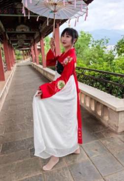 不管她怎么穿都是那么好看[<font color=red>6P</font>]