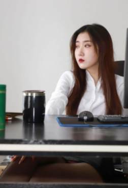 腿长美女爱穿高跟鞋[<font color=red>52P</font>]