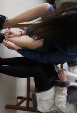 夏日时尚穿搭[<font color=red>100P</font>]