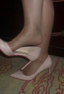 坐在这双丝脚面前，心动在所难免[<font color=red>27P</font>]