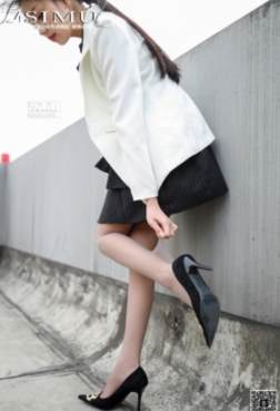 丝幕 - 这个世界很小我们就这样遇见[<font color=red>64P</font>]