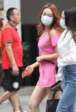 穿出美女的曼妙好身材