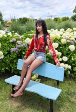 灰色裤袜真好看[<font color=red>5P</font>]