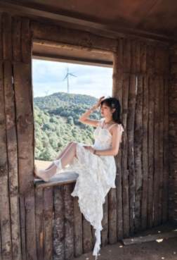 嗯，这腿很美[<font color=red>4P</font>]