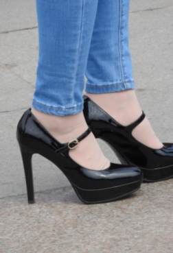 让美女丰姿依然