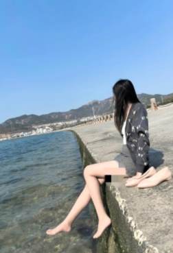 漂亮的小姐姐总是那么高冷[<font color=red>8P</font>]