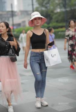 穿出浪漫的气息