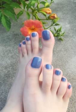 唯美的玉足，就这样放在这里[<font color=red>13P</font>]