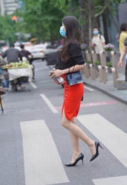 女孩轻松变女神[<font color=red>6P</font>]