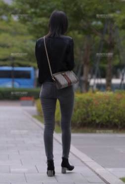 总能带给美女更多的惊喜