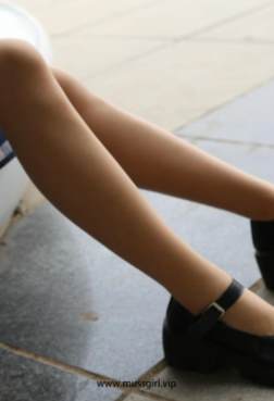 高跟鞋简约腿长[<font color=red>72P</font>]