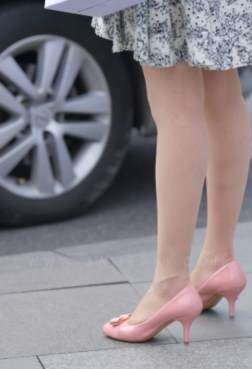 展现出迷人姿态[<font color=red>14P</font>]