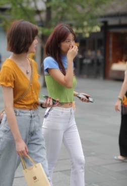 想要拥有魅力的姿态