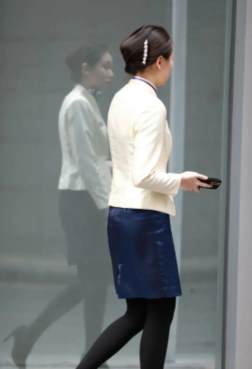 优雅的姿态让人着迷[<font color=red>8P</font>]