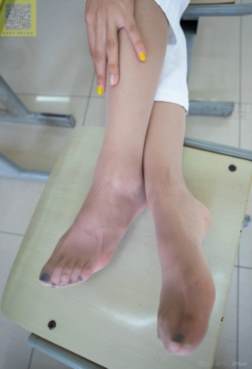 ZPfoot -教师内的冬天不太冷 是吗？[<font color=red>80P</font>]