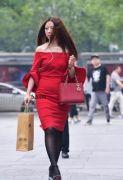 微胖的少女在这里[<font color=red>12P</font>]