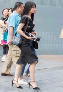 塑造美女完美的身材[<font color=red>13P</font>]