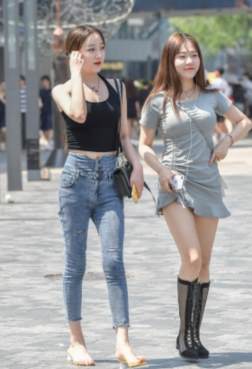 夏日高跟鞋腿长穿搭