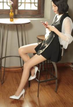 你遇见了谁，谁又遇见了你[<font color=red>33P</font>]