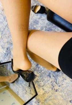 半身裙优雅搭配完美展现女人气质[<font color=red>4P</font>]