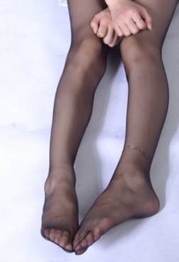 肌理清晰的高清黑丝足底11P