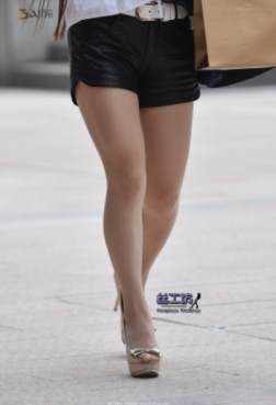 腿长不俗[<font color=red>12P</font>]