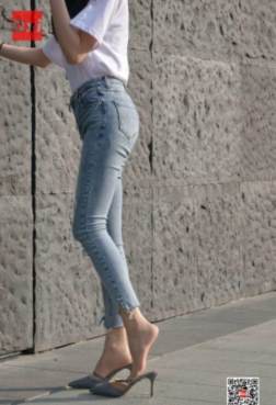 DXi -牛仔裤也能让裤袜体验非凡[<font color=red>54P</font>]