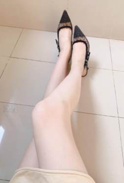 高跟无丝依然美[<font color=red>11P</font>]