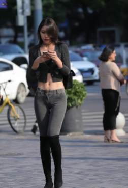 穿出曼妙的身姿[<font color=red>10P</font>]