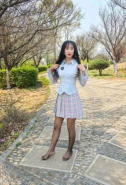 黑丝来了[<font color=red>5P</font>]