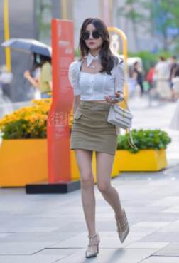 走到哪里都是那么显眼[<font color=red>31P</font>]