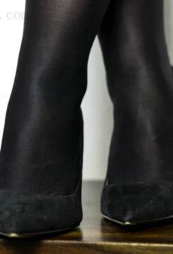 一双黑丝高美足的360度特写[<font color=red>21P</font>]