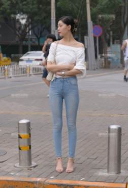 出街的时候显得更加气质