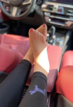 真是太漂亮了，阳光下的明媚[<font color=red>4P</font>]