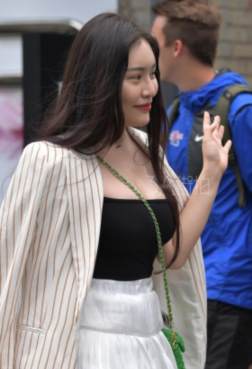 高跟鞋时尚搭配[<font color=red>17P</font>]