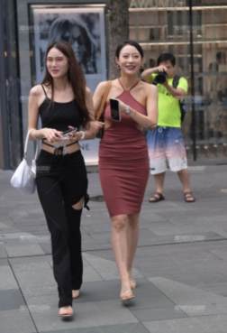 小路上，马路边[<font color=red>7P</font>]