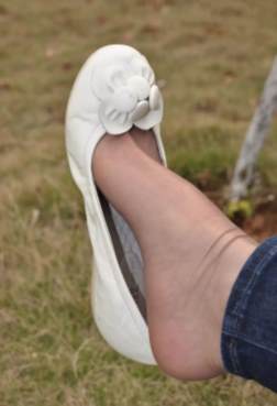 羙脚与絲，漂亮的丝足多娇美，美如画[<font color=red>30P</font>]