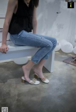 IESS 牛仔裤里丝 低调的美